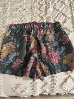 Nicole Miller floral shorts